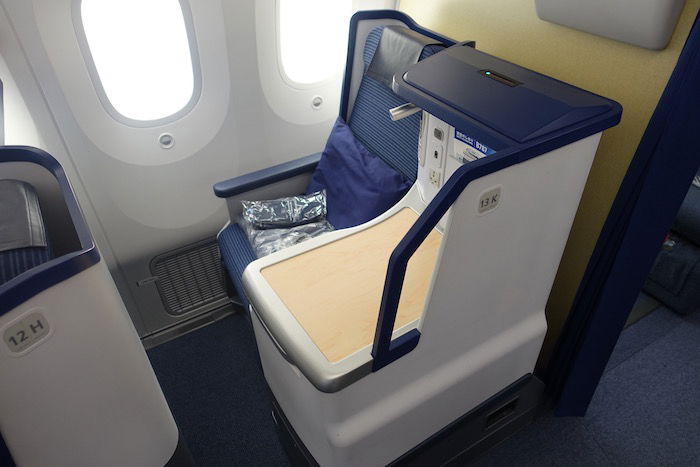 ana-787-business-class-4