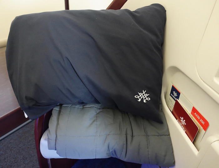 air-serbia-business-class-a330-19