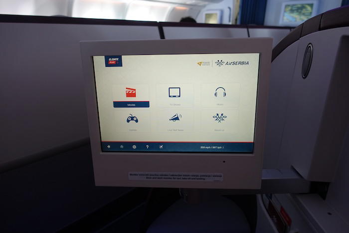 air-serbia-business-class-a330-42