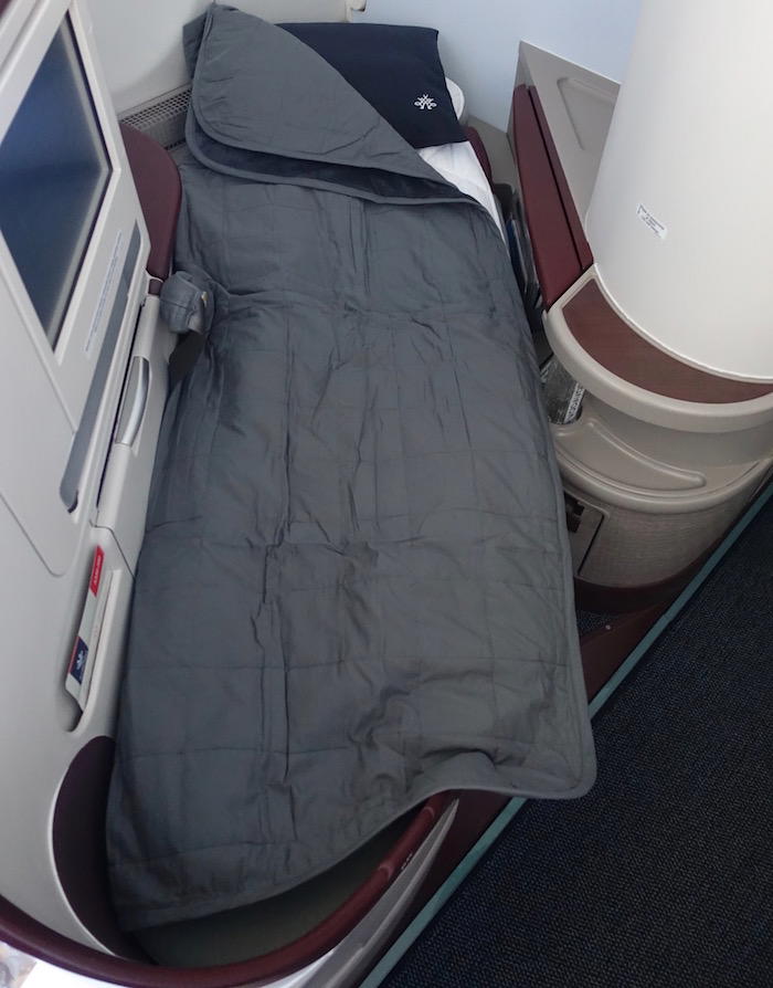 air-serbia-business-class-a330-68