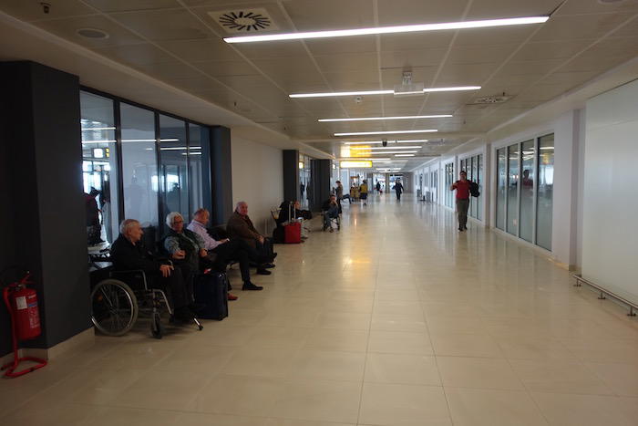 air-serbia-lounge-belgrade-47