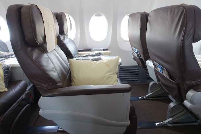 silkair-business-class-2