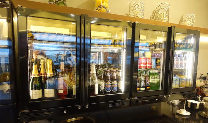 singapore-airlines-lounge-london-heathrow-20