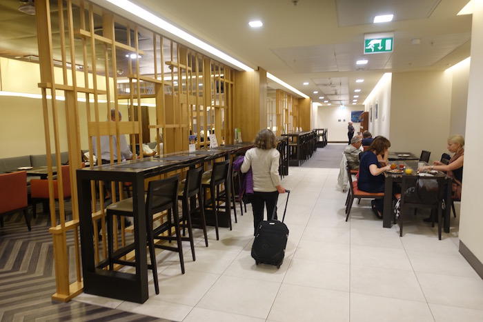 singapore-airlines-lounge-london-heathrow-29