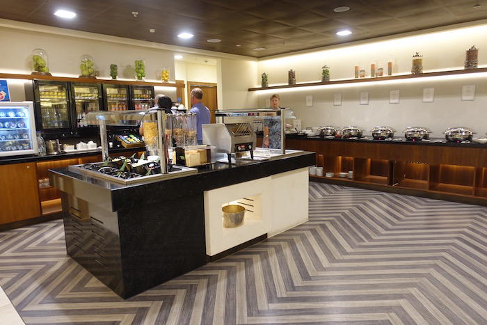 singapore-airlines-lounge-london-heathrow-40