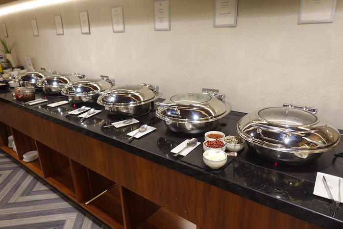 singapore-airlines-lounge-london-heathrow-42