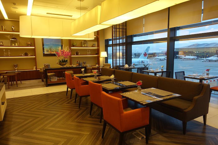 singapore-airlines-lounge-london-heathrow-5