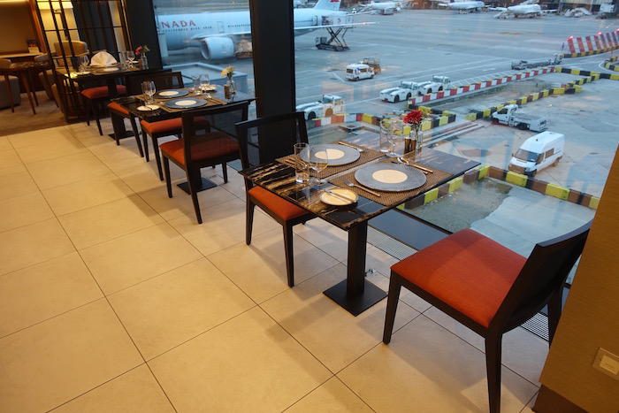 singapore-airlines-lounge-london-heathrow-8