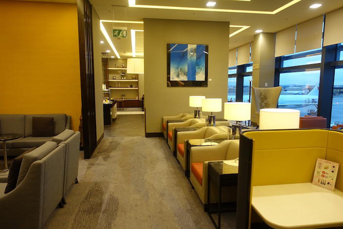 singapore-airlines-lounge-london-heathrow-9