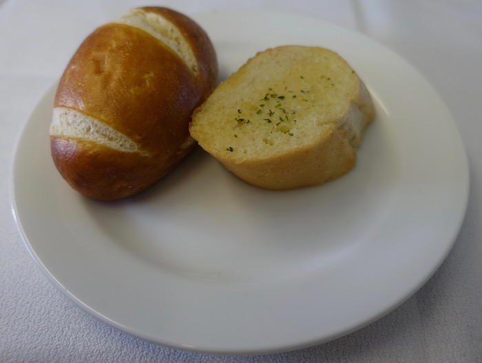 united-first-class-777-38