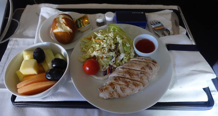 united-first-class-777-60