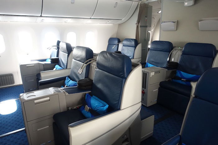 xiamen-air-787-business-class-1