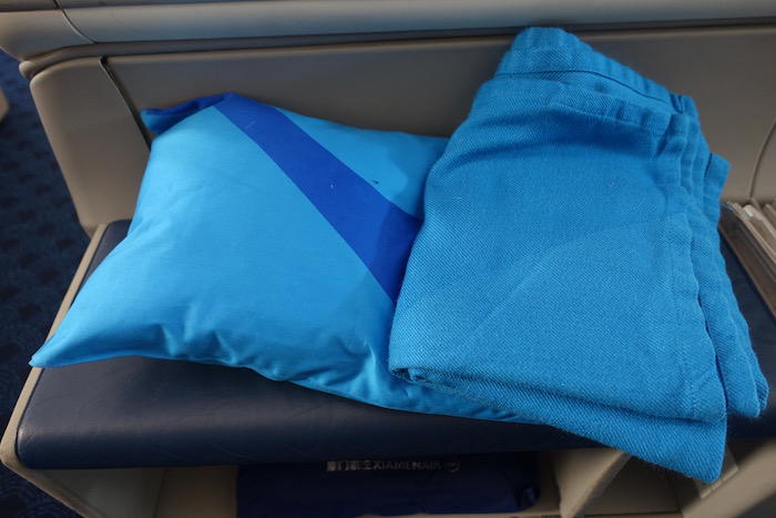 xiamen-business-class-787-15