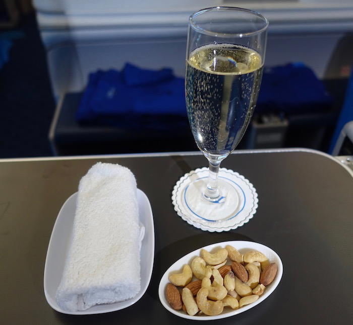 xiamen-business-class-787-52