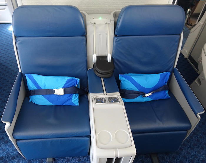 xiamen-business-class-787-7