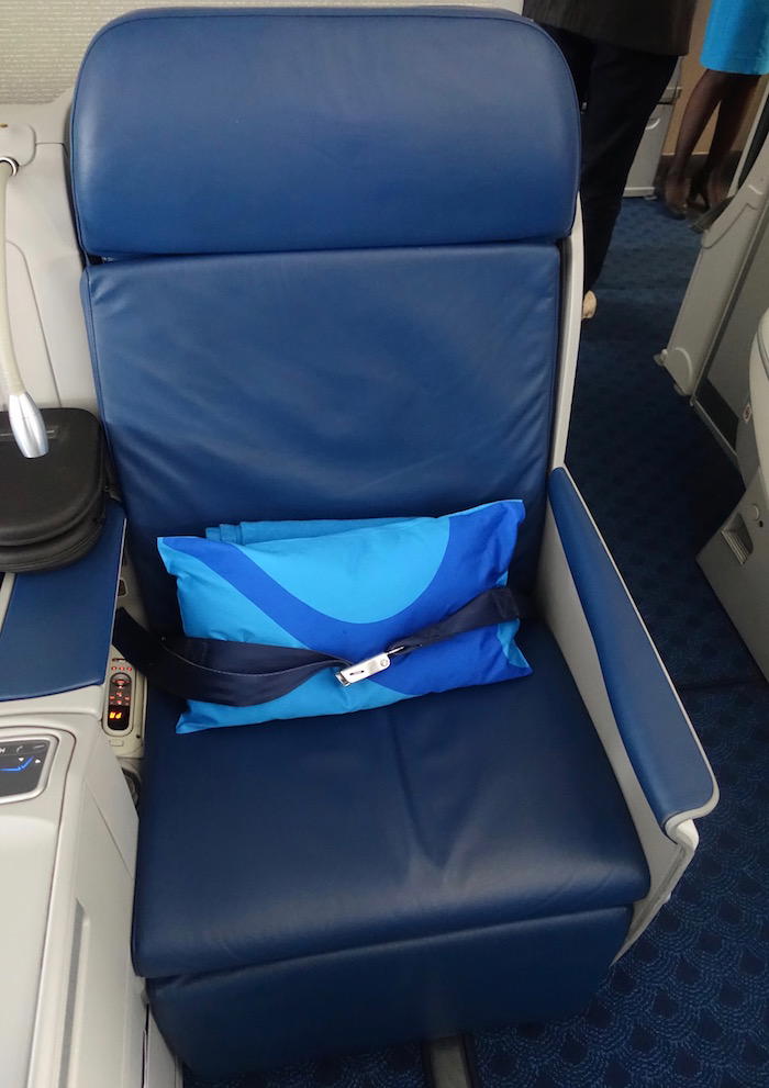 xiamen-business-class-787-9