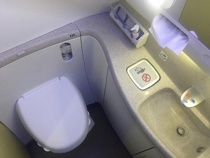 xiamen-first-class-787-25