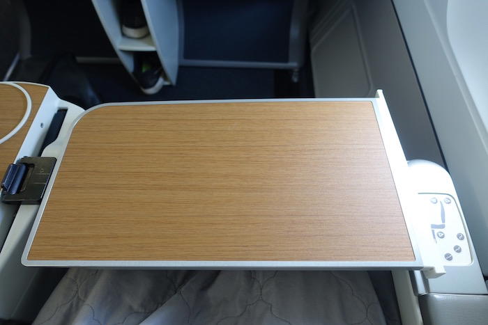 air-tahiti-nui-business-class-a340-15