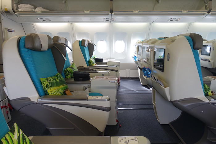air-tahiti-nui-business-class-a340-9