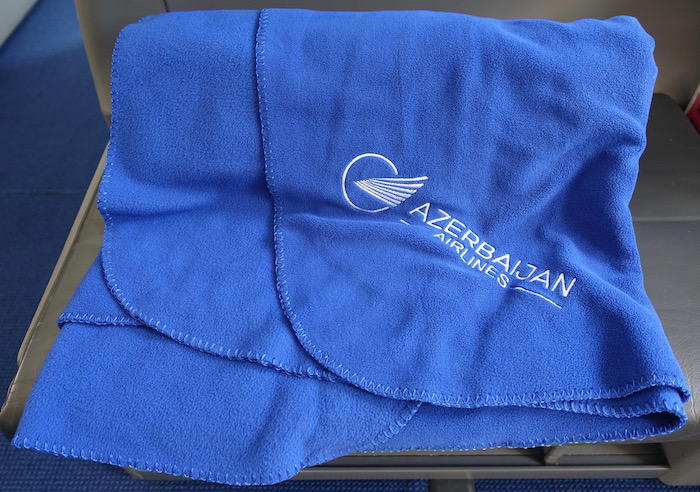 azerbaijan-airlines-business-class-787-15
