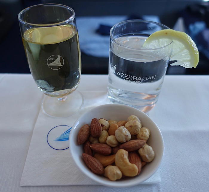 azerbaijan-airlines-business-class-787-57
