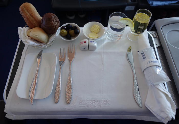 azerbaijan-airlines-business-class-787-59