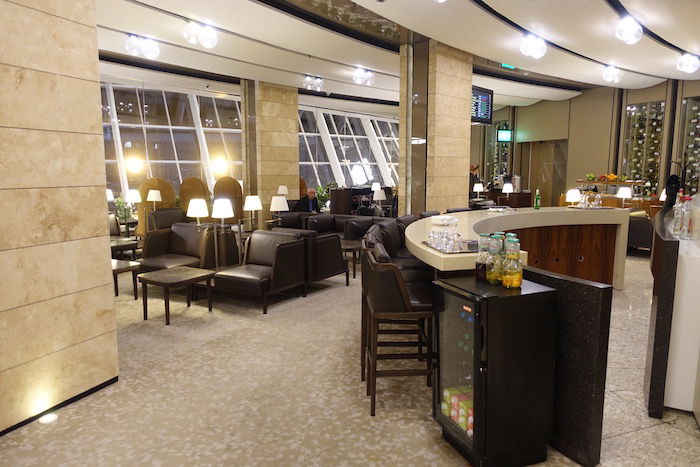 baku-airport-lounge-19