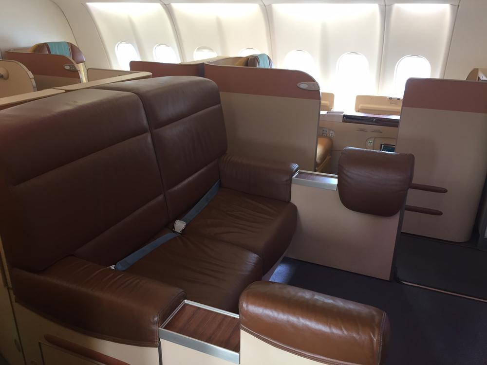 Oman Air Airplane Swap & Downgrade: No Sofa For Me!