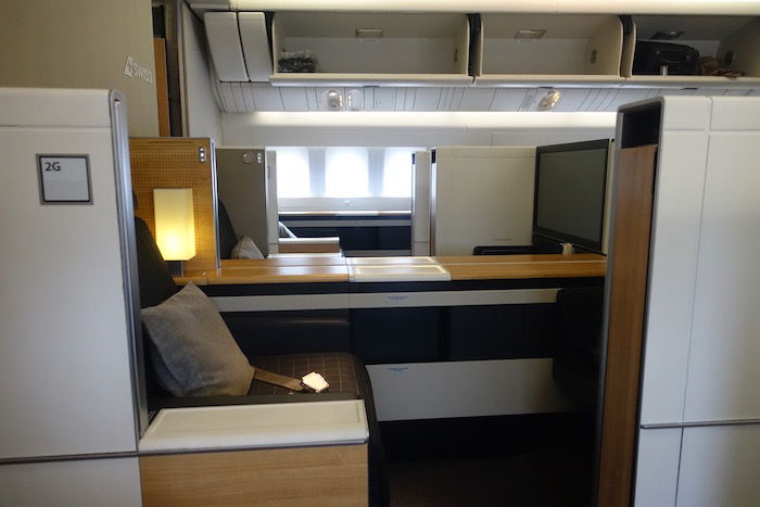 swiss-first-class-777-11