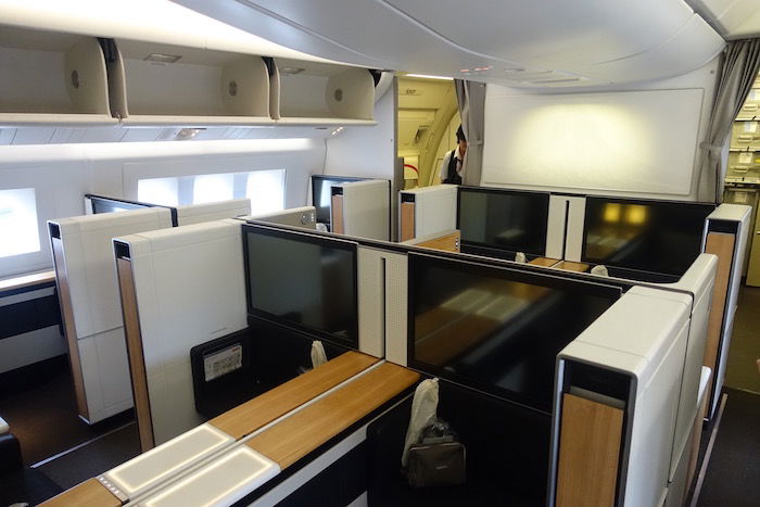 swiss-first-class-777-2