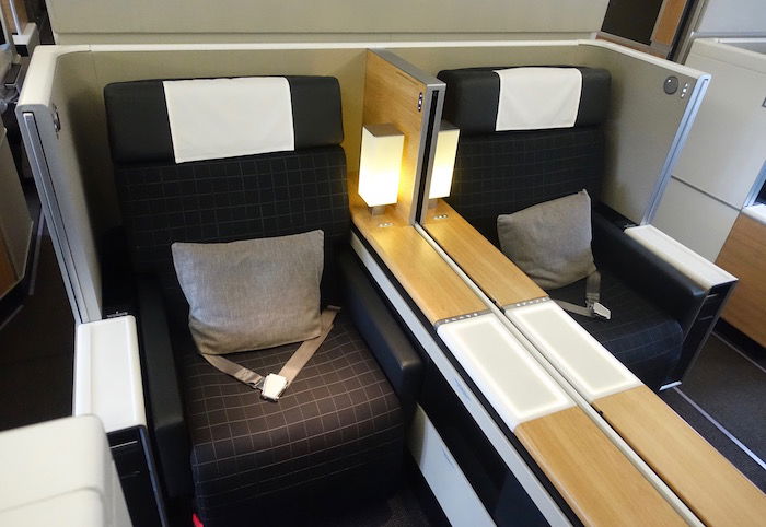 swiss-first-class-777-7