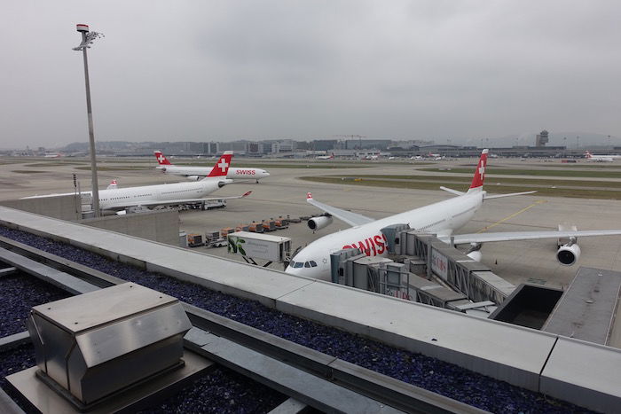 swiss-first-class-lounge-zurich-58