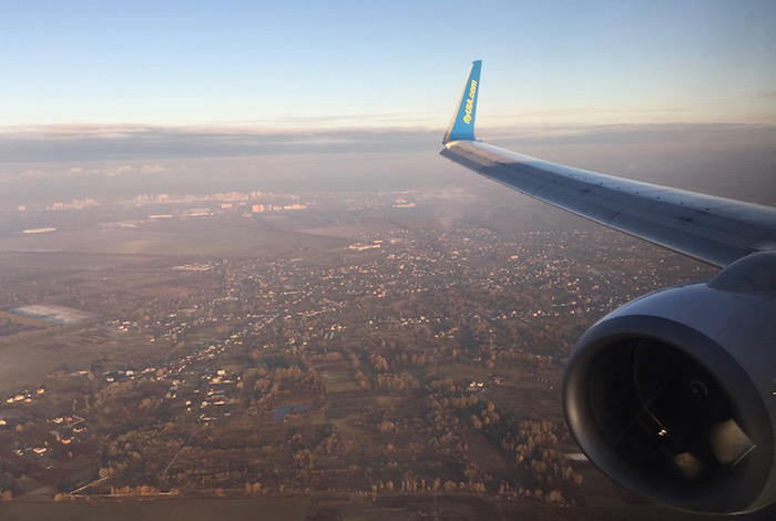 ukraine-international-business-class-737-25