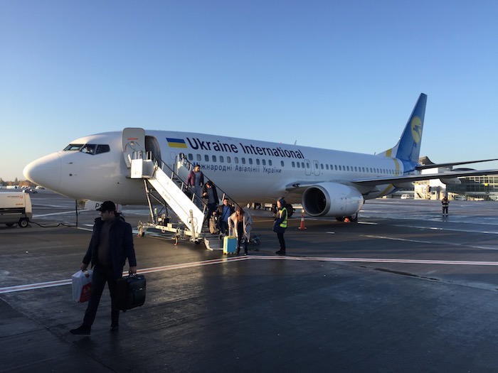 ukraine-international-business-class-737-33
