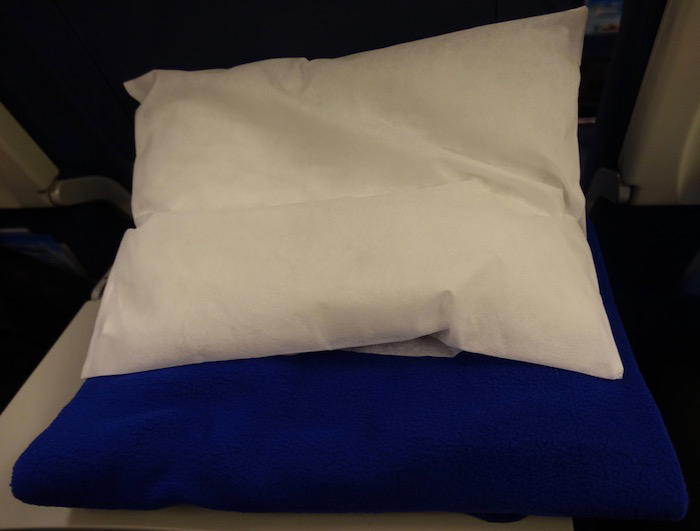 ukraine-international-business-class-737-8