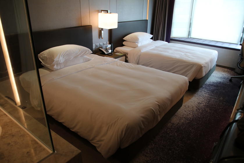 Royal Plaza beds 4