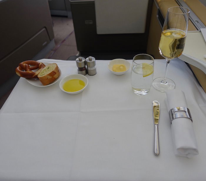 lufthansa-748-first-class-15