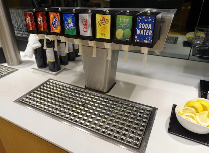 lufthansa-lounge-london-heathrow-19