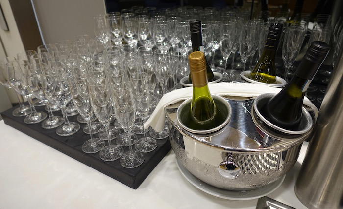 lufthansa-lounge-london-heathrow-23