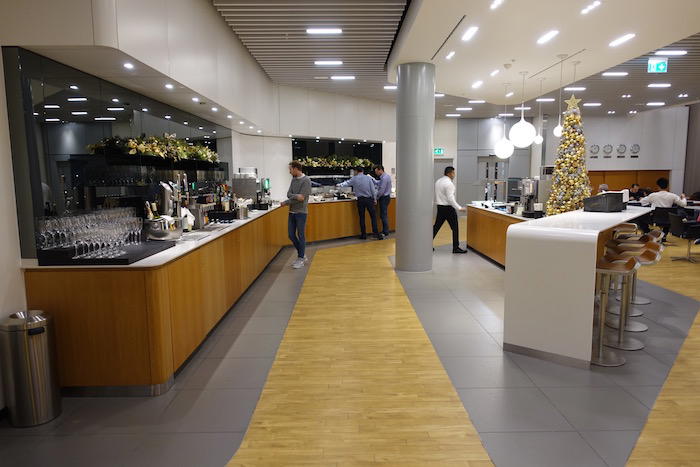 lufthansa-lounge-london-heathrow-34
