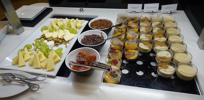 lufthansa-lounge-london-heathrow-40