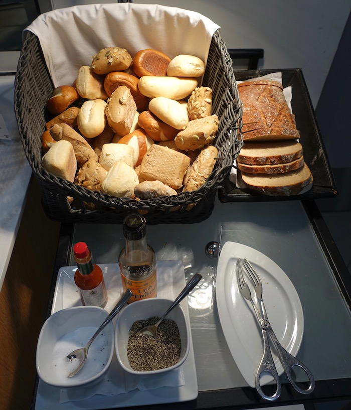 lufthansa-lounge-london-heathrow-44