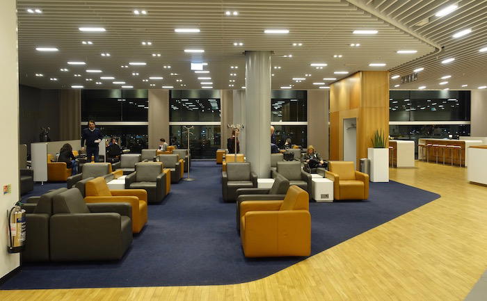 lufthansa-lounge-london-heathrow-6