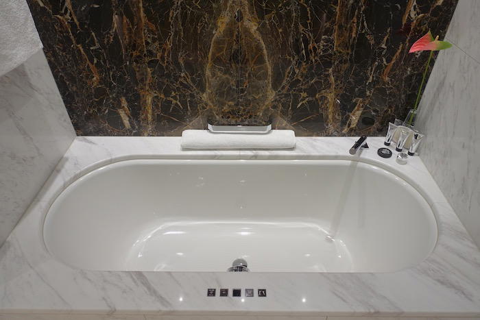 park-hyatt-vienna-suite-17