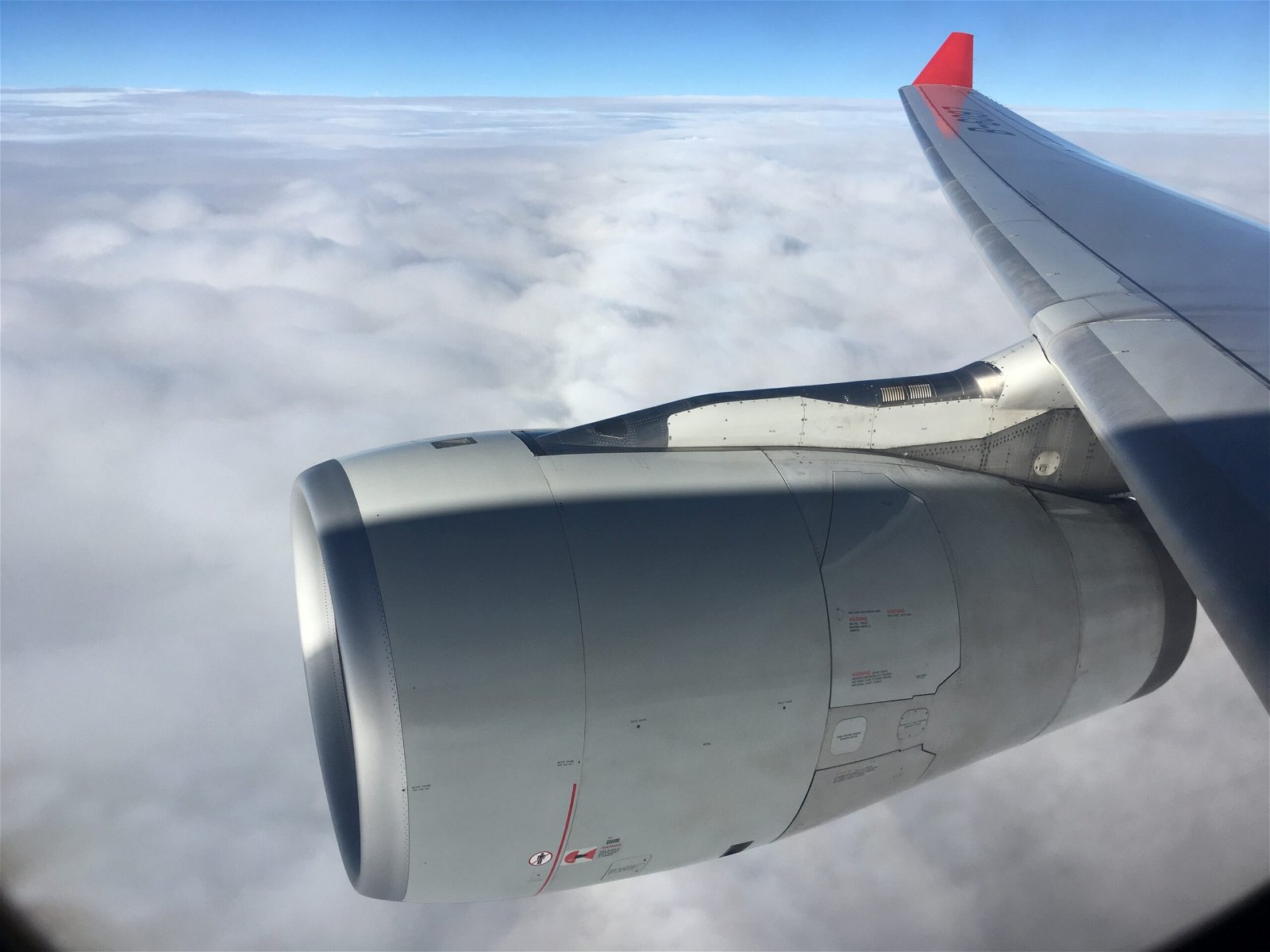 Shanghai Airlines A330 wing view 4