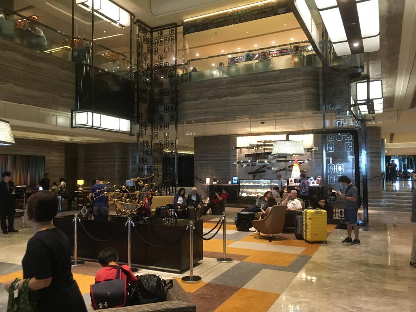 Royal Plaza Hotel Reception 2