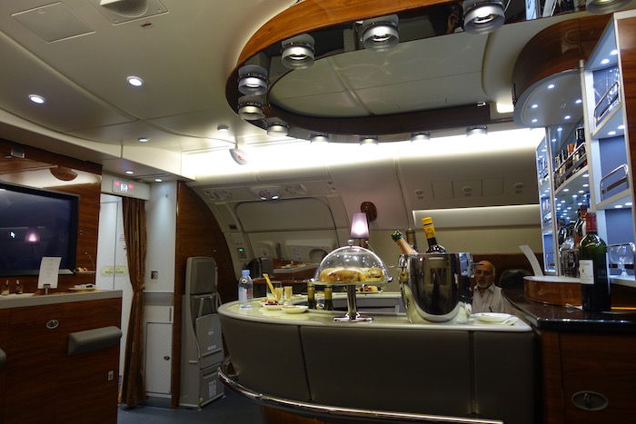 emirates-business-class-a380-69