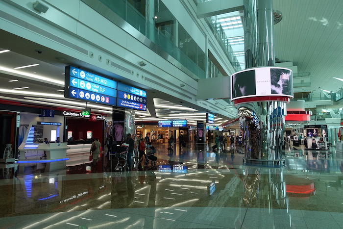emirates-business-class-lounge-dubai-6