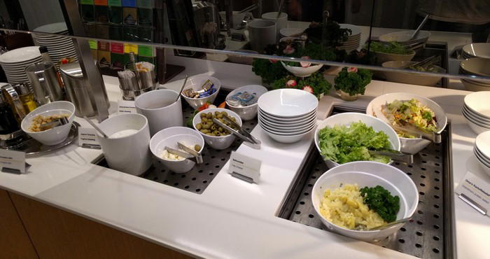 LufthansaSenatorLoungeFrankfurtA0011