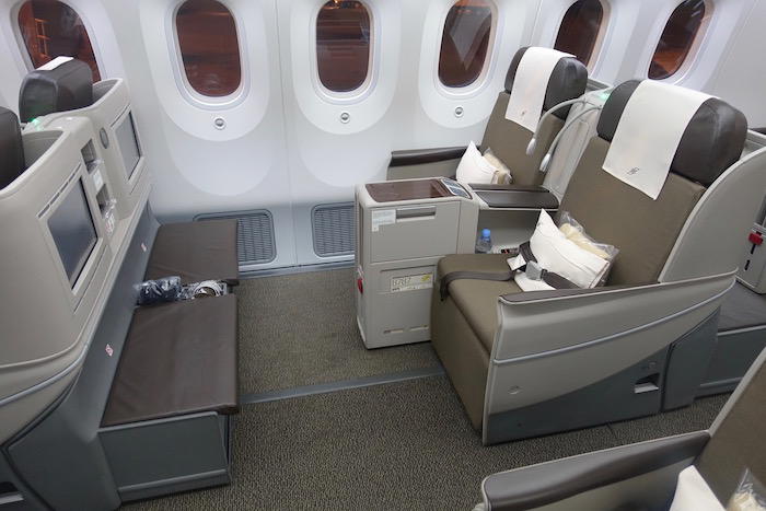 royal-brunei-business-class-787-4